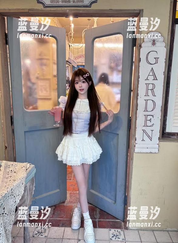 青豆客 - 黑色魅力：施忆佳Kitty酱写真图库，免费下载心仪的照片.txt