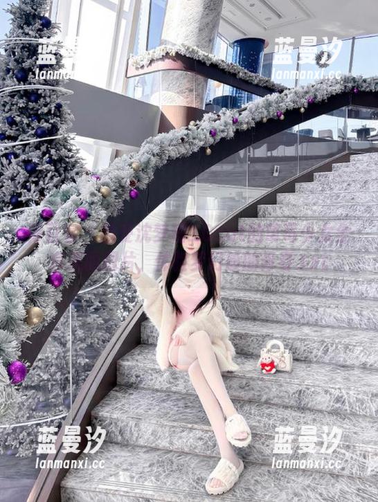 青豆客 - 感受沈梦瑶_Gcat的草莓少女全套美丽图片，体验梦幻般的青春.txt