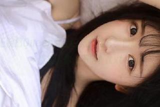 青豆客 – 当王婉悠Queen穿上白裙：这套美图让人想为她写一整个诗集，你信不信？.txt