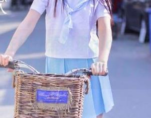 青豆客 – 在线探索琪琪qlql秘书系列美图，体验她怎样用镜头捕捉青春的灵动.txt