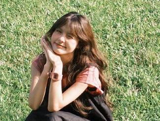魅妍社 – 在豹纹的包围中，FoxYini孟狐狸自嘲地整理出这组写真图包，别错过我的趣味瞬间！.txt