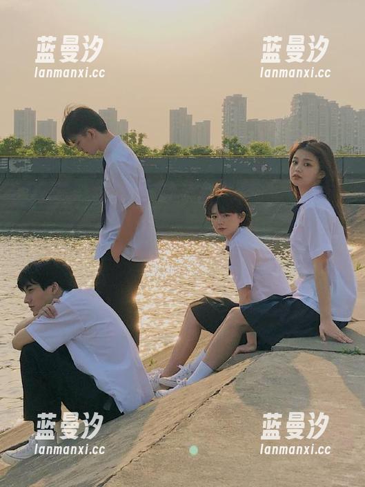 魅妍社 - 小波多的精选作品赏析：“死库水”中的每一瞬间都是永恒.txt