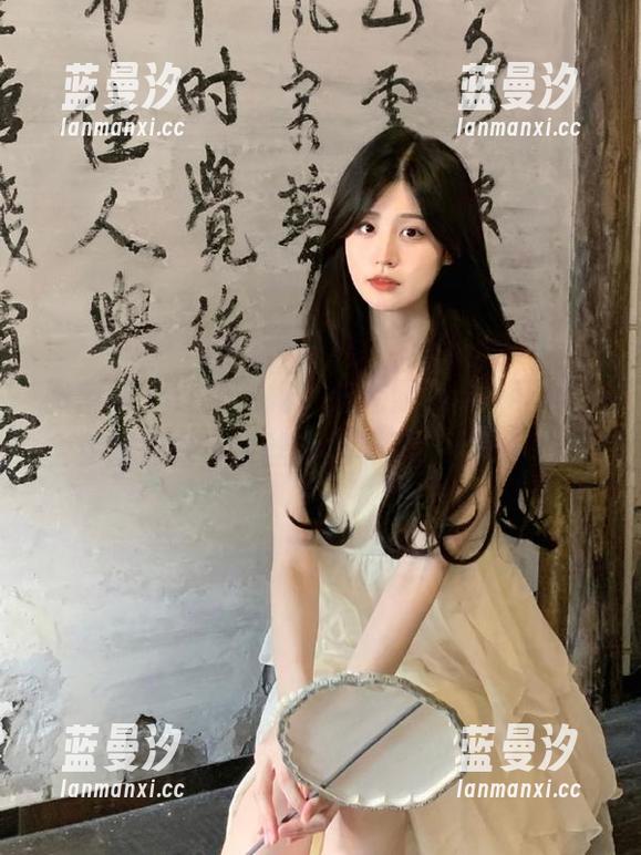 微密圈 - 让爱飞扬，黎允熙baby可爱的全套绿色白色蕾丝图集等你来围观！.txt